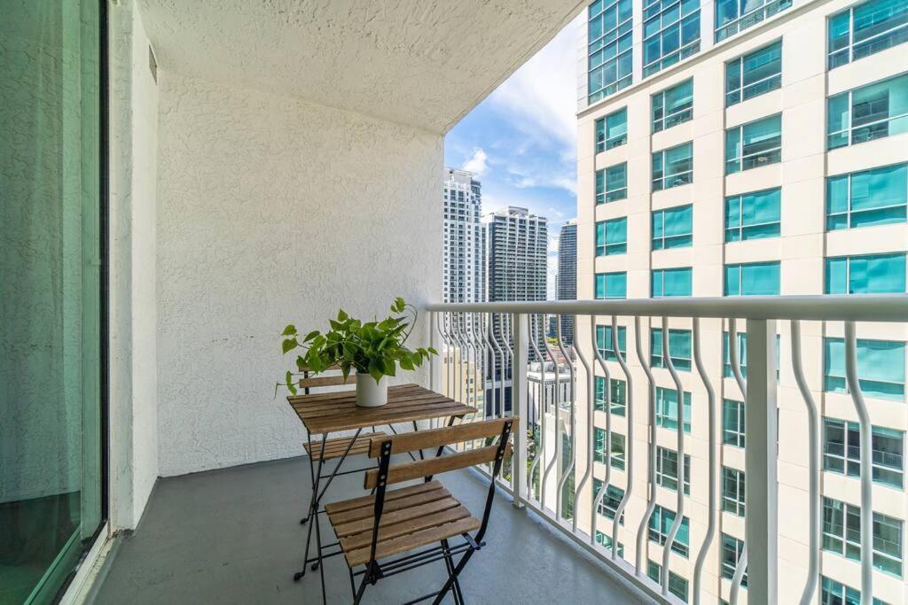 Lovely In Brickell -2 Beds And Free Parking