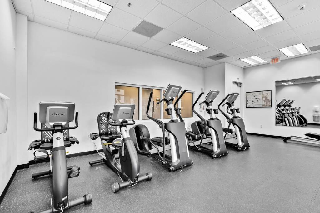 Lovely In Brickell -2 Beds And Free Parking *