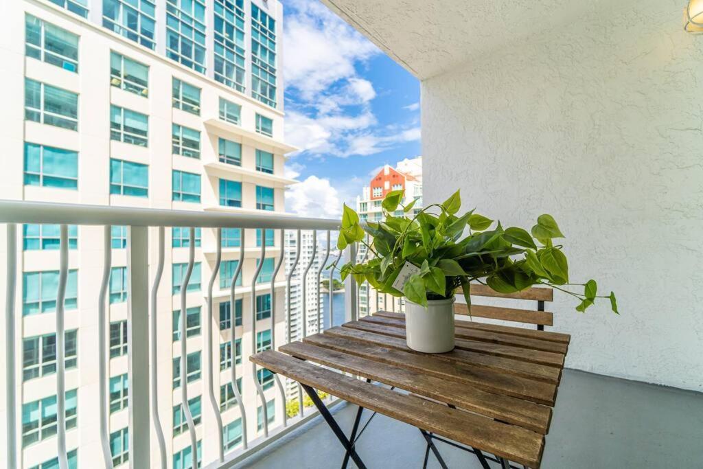 Apartment Lovely In Brickell -2 Beds And Free Parking